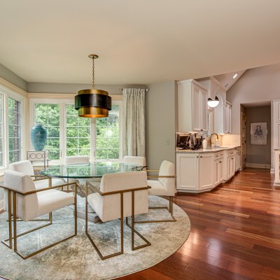 eating area off kitchen