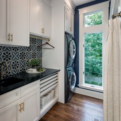 Laundry Room with tile backsplash Residential Architecture