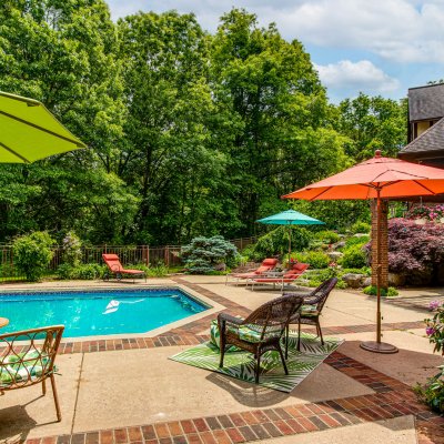 pool patio with brick details