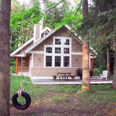 Michigan cottage on wooded lakefront lot Wilcox Architecture