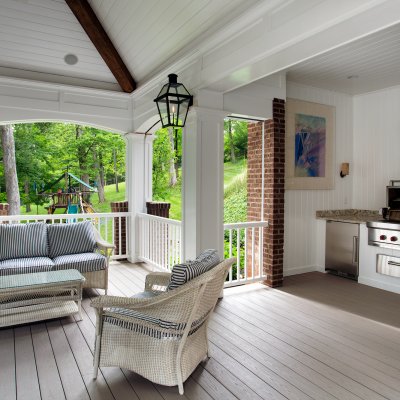 Outdoor kitchen with gas grill 